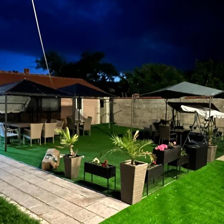 House Varna-1 กราเปตส์ ภายนอก รูปภาพ