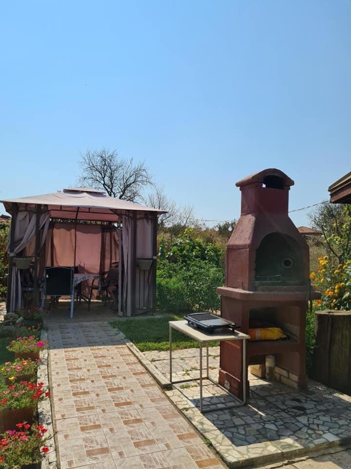 House Varna-1 กราเปตส์ ภายนอก รูปภาพ